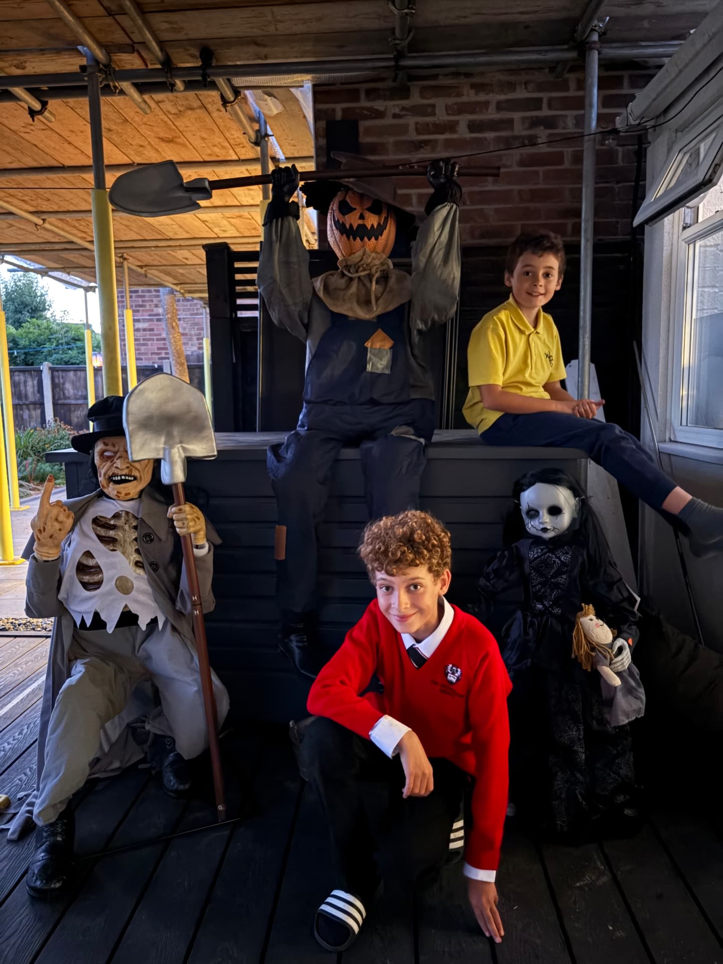 Dexter and Casper with the new Mad About Horror animatronics